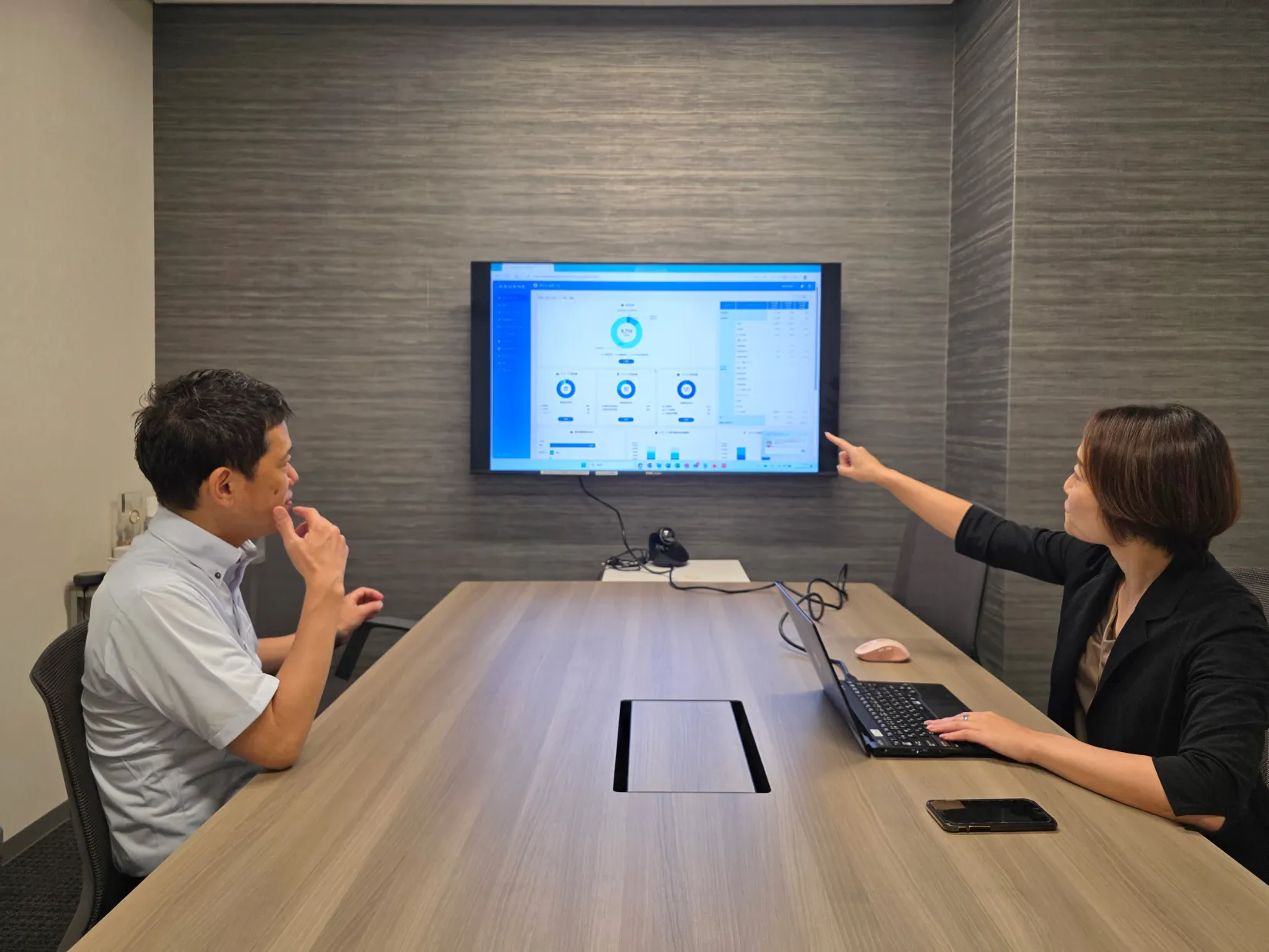 岡谷鋼機株式会社